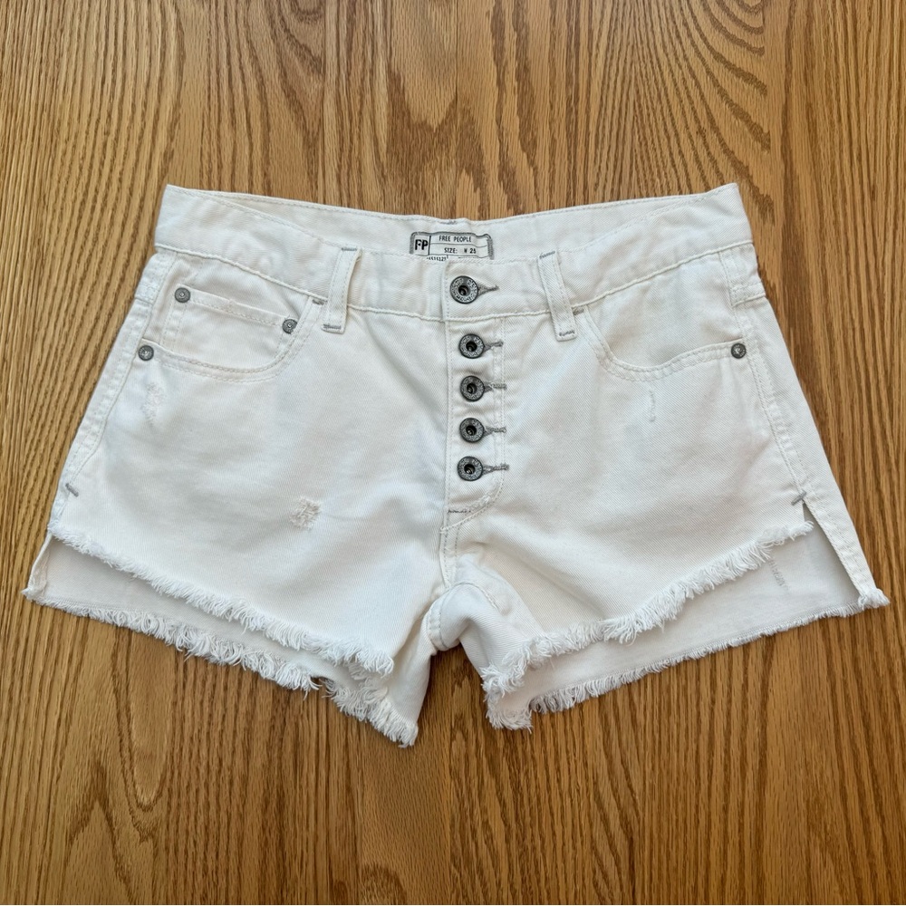 Free People Runaway Slouch Cut Off Denim Shorts Size 25
